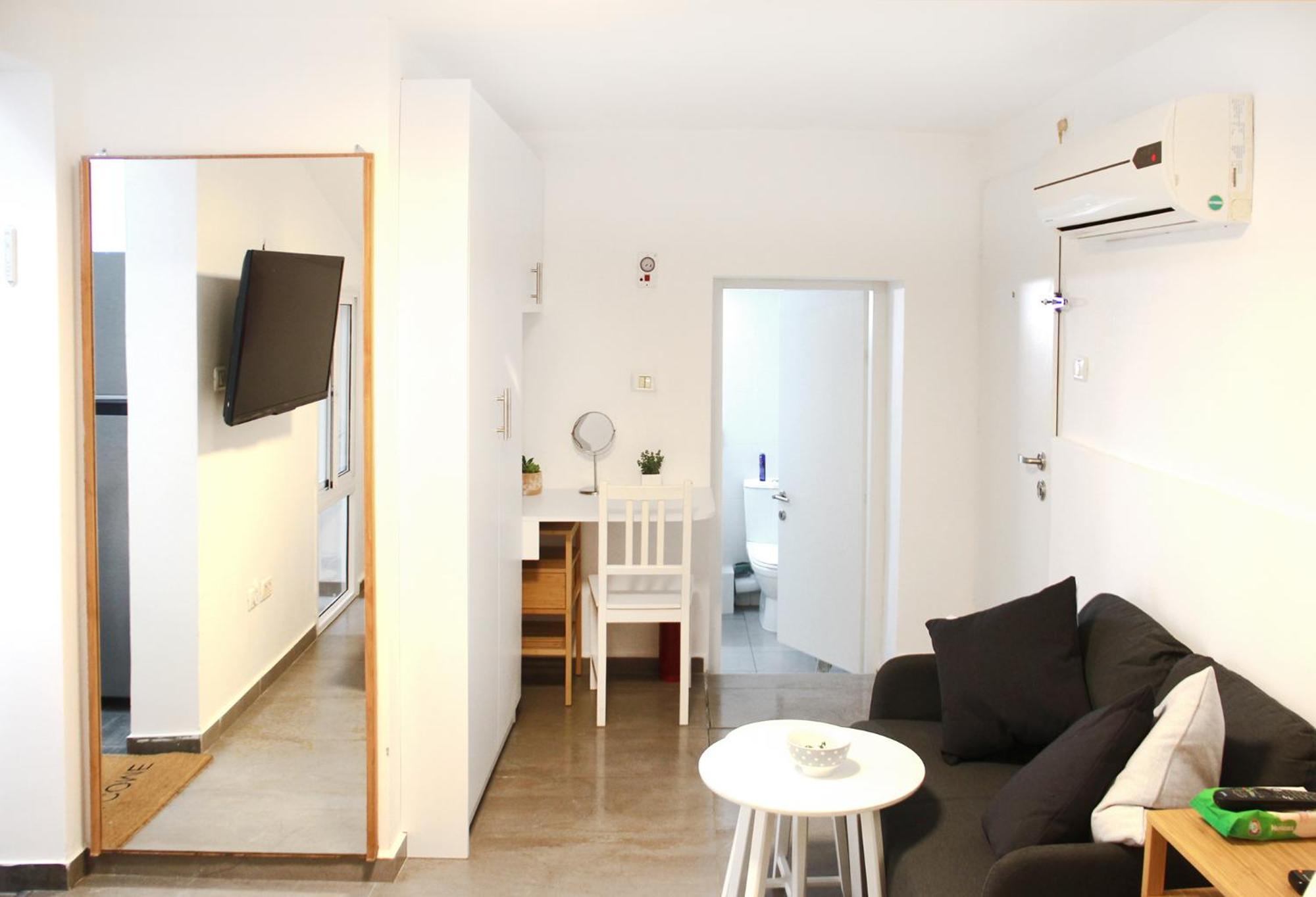 Boutique Apartment "Facing The Sea" Χάιφα Δωμάτιο φωτογραφία